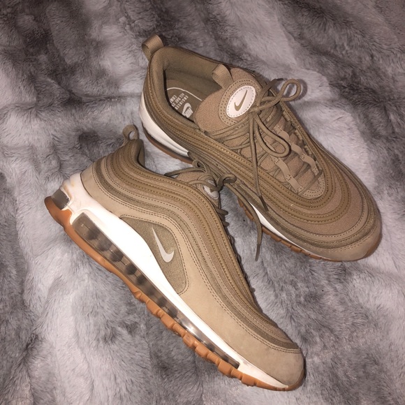 Nike Shoes - Nike AirMax